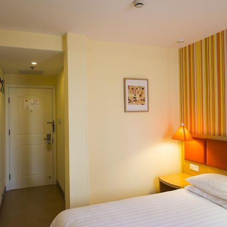 Home Inn Shanghai Daning International Guangzhong Road Circus City Экстерьер фото